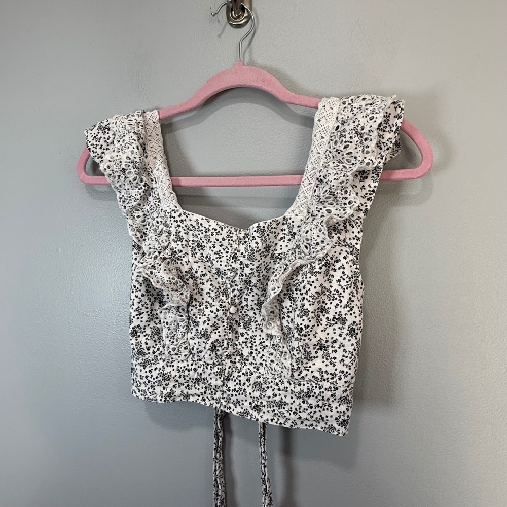 American Eagle Floral Eyelet‎ Ruffle Crop Top Lace boho festival coquette MED